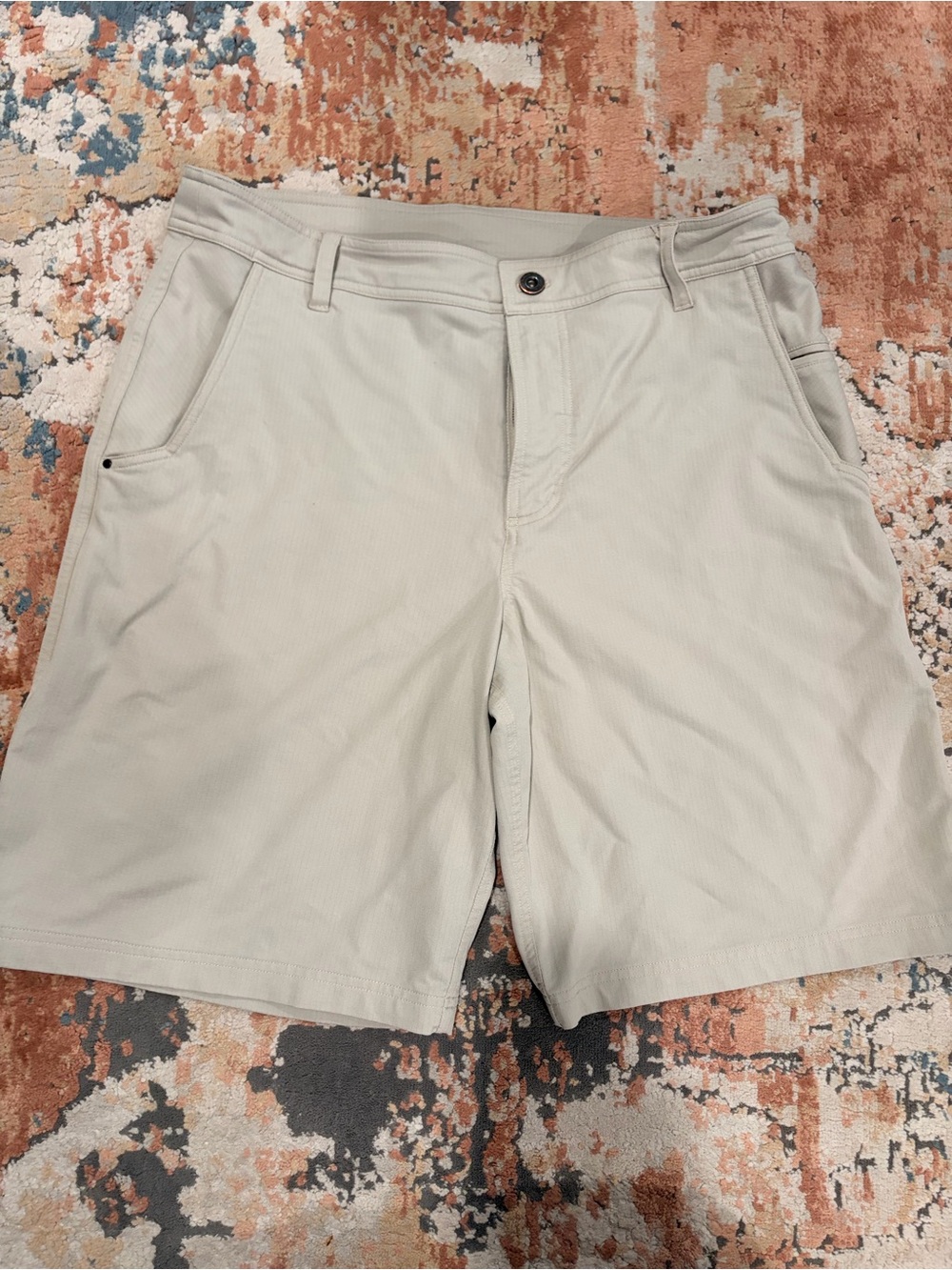 lululemon athletica Men's Shorts — Light Tan